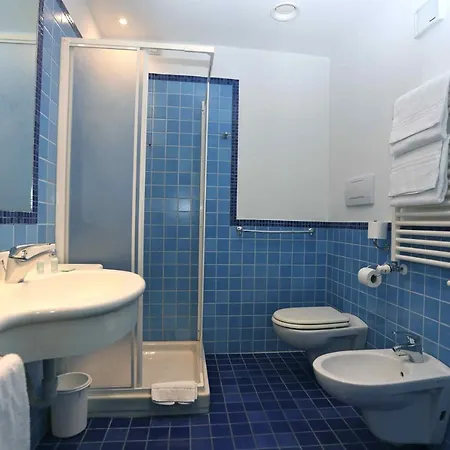 Hotel Express Aosta East 3*