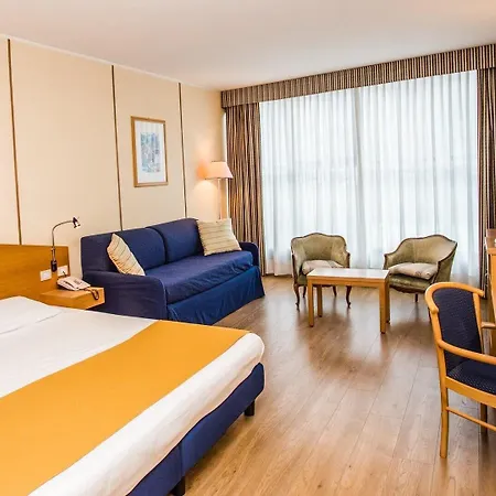 Express Aosta East Hotel 3*