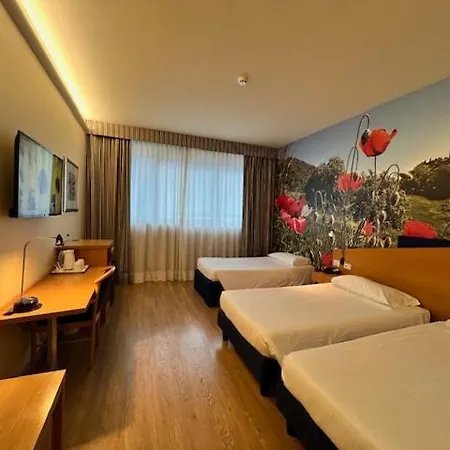 Express Aosta East Hotel