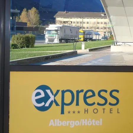 Hotel Express Aosta East 3*