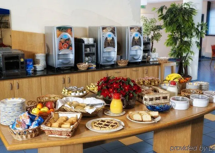 Express Aosta East Hotel 3*