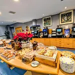 Express Aosta East Hotel 3*