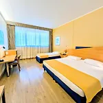 Hotel Express Aosta East 3*