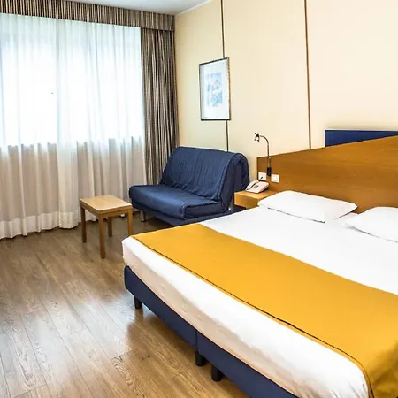 Express Aosta East Hotel 3*