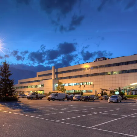 Express Aosta East فندق بولّييْن