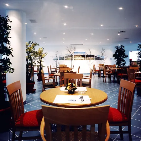 Express Aosta East Hotel