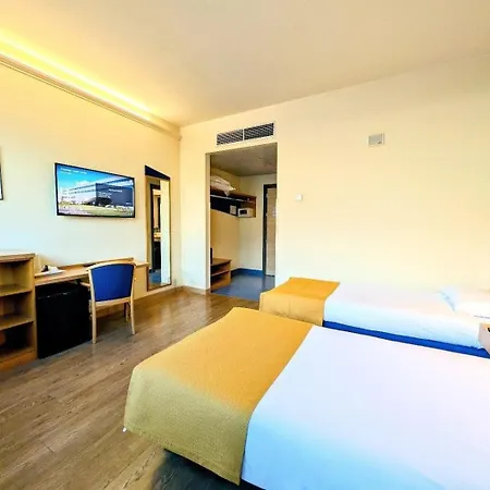 Hotel Express Aosta East 3*