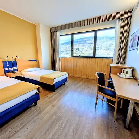 Hotel Express Aosta East 3*