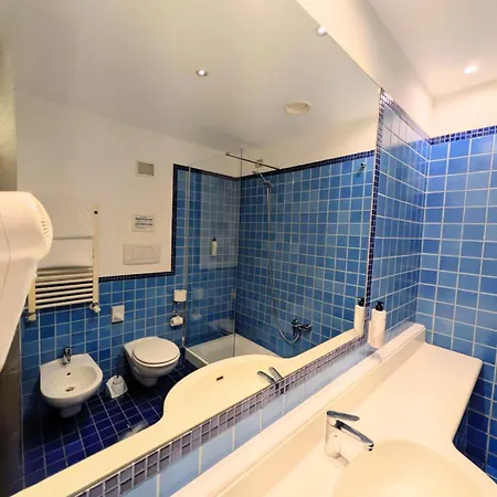 Express Aosta East Hotel 3*