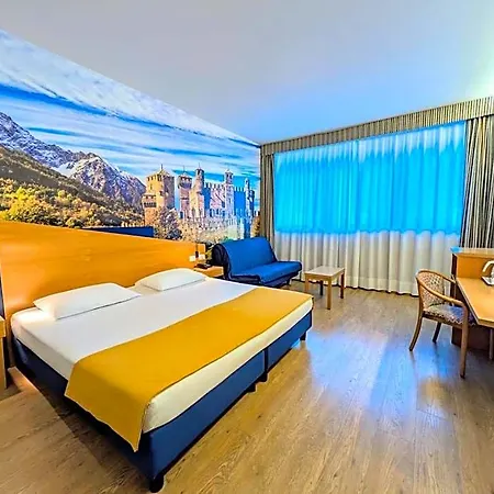 Otel Express Aosta East Pollein