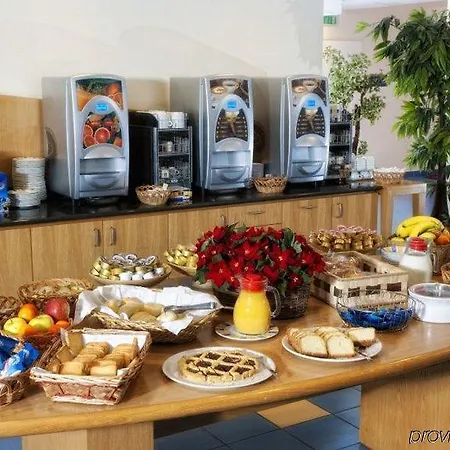 Express Aosta East Отель 3*