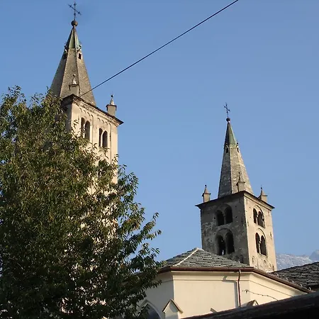 Otel Express Aosta East Pollein