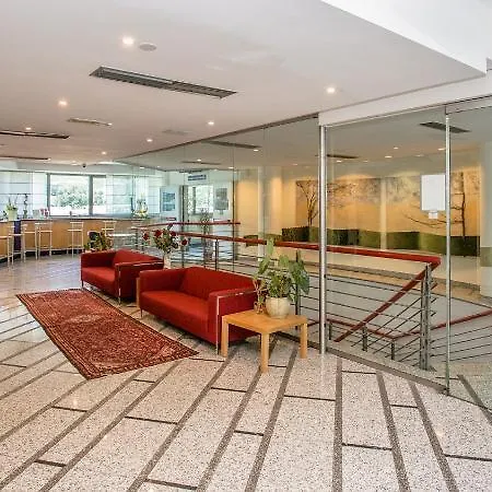 Hotel Express Aosta East 3*