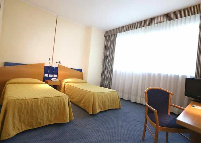 Express Aosta East Hotel 3*