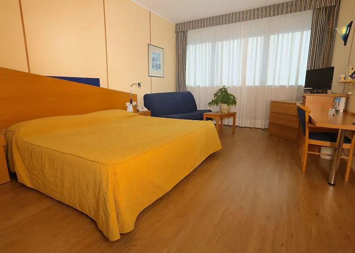 Express Aosta East Pollein