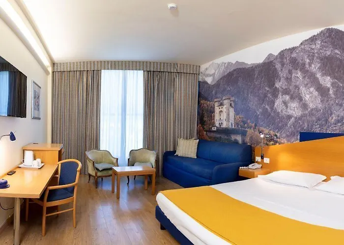 Express Aosta East Hotel 3*