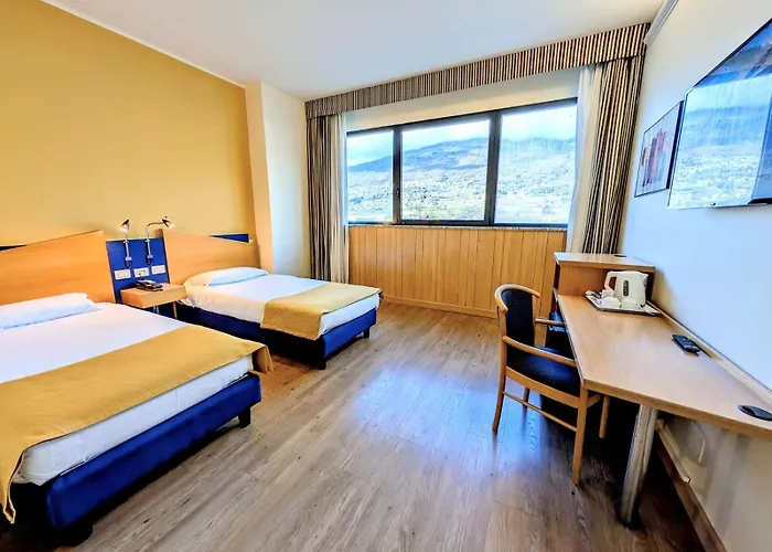 Hotel Express Aosta East 3*